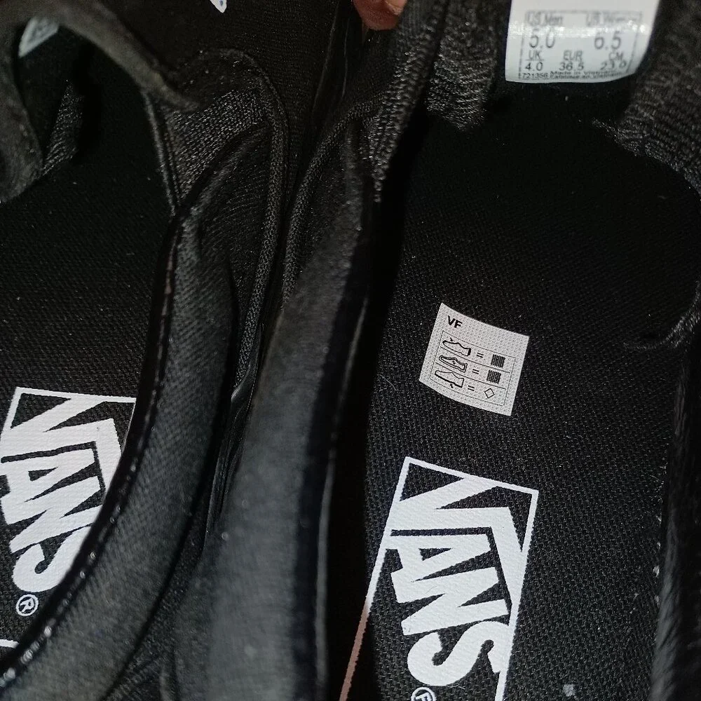 Vans Men's 5/Women's 6.5 Slip On Stackform Morph Glow Blackout VN0A7Q5R10J